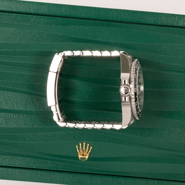 Rolex GMT Master II 126710 GRNR Image 2